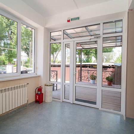 Hotel 33 Алма Ата Екстериор снимка